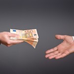 Neživorte! Požičajte si od creditone.sk!