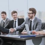 Angel investori, venture kapitalisti a private equity investori. Aký je medzi nimi rozdiel?