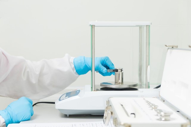 Špeciálne požiadavky si vyžadujú špeciálne váhy. Na čo sa používajú analytické váhy?