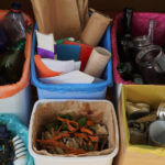 Ako sa správne triedi papier a čo by ste mali vedieť o jeho recyklácii?