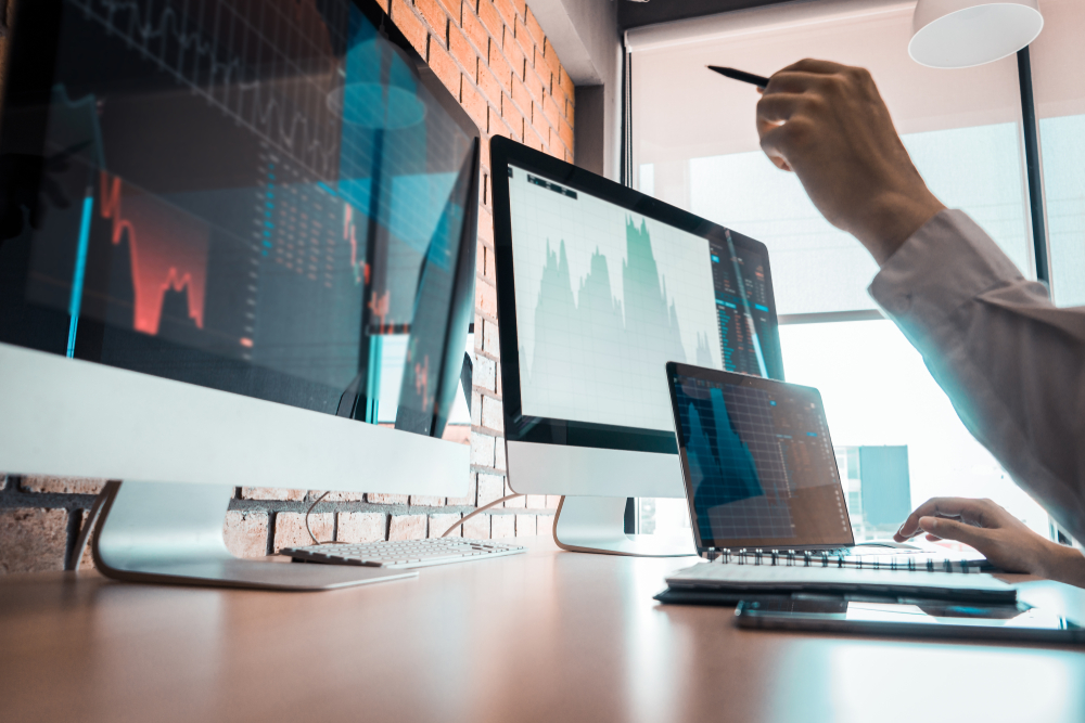 Ako začať investovať do akcií? Jednoduchý sprievodca pre všetkých!